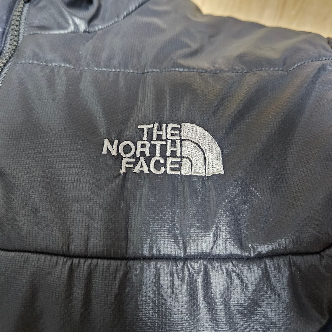 노스페이스 프리마로프트 후디 경량 패딩 상품이미지4