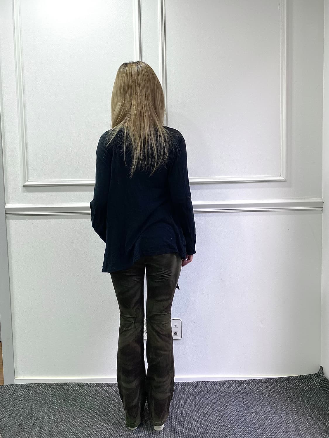 [Moussy] Black unbalanced Cardigan 상품이미지9