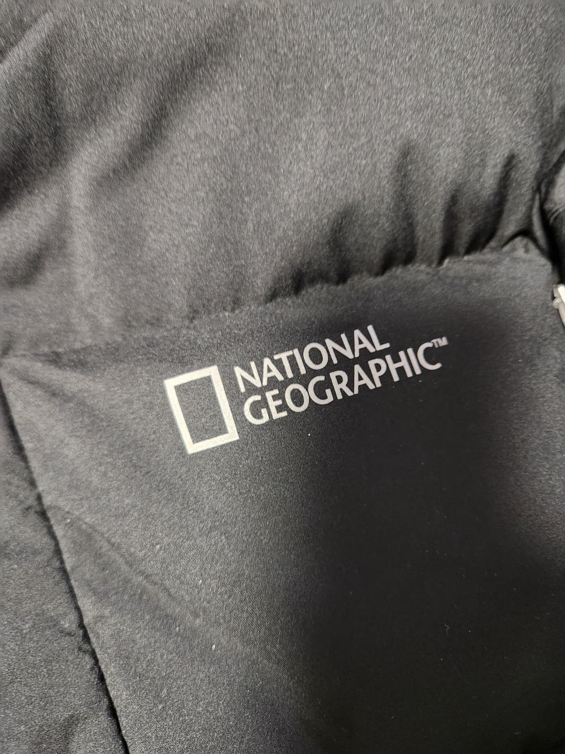 내셔널지오그래픽 새턴 구스 다운 점퍼 N194UDW390 사이즈xl

스 상품이미지5