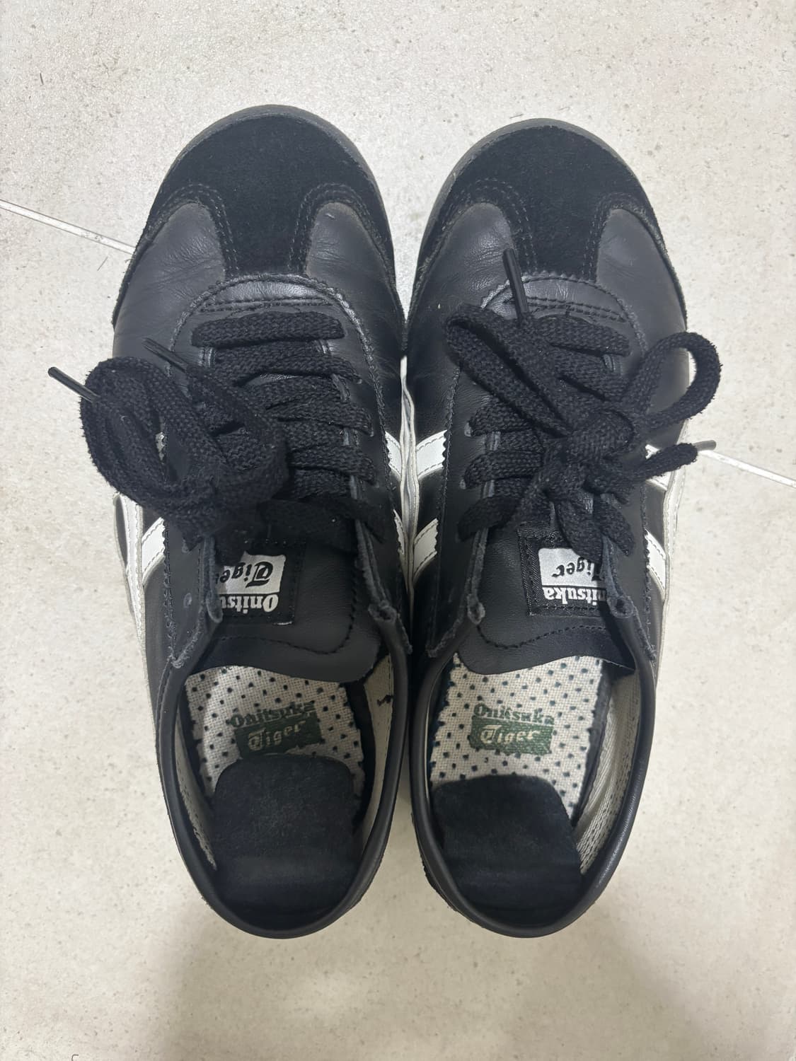 오니츠카 타이거 멕시코 66 블랙화이트 230 상품이미지2