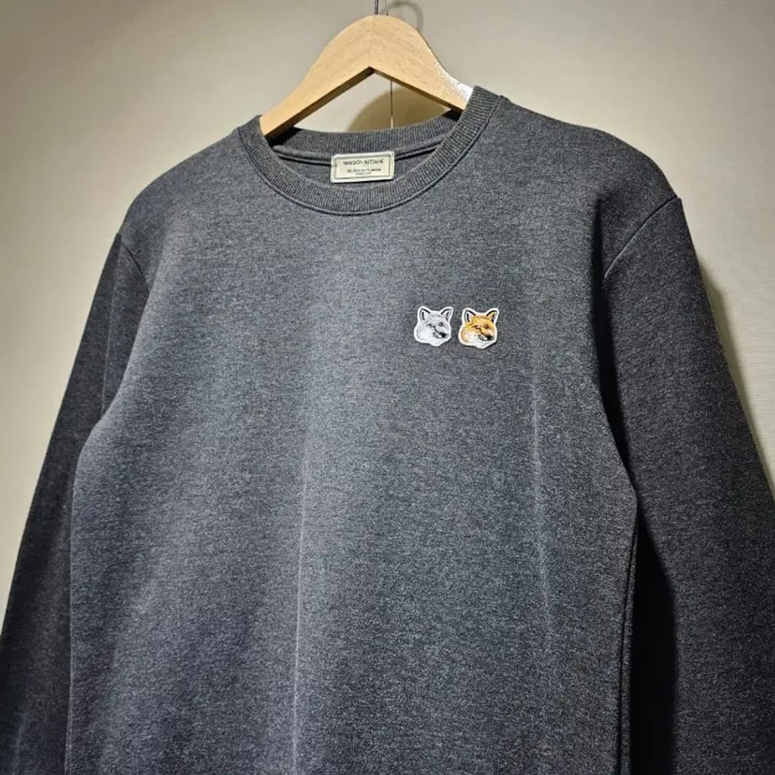 메종키츠네 더블 폭스 맨투맨 차콜 상품이미지2