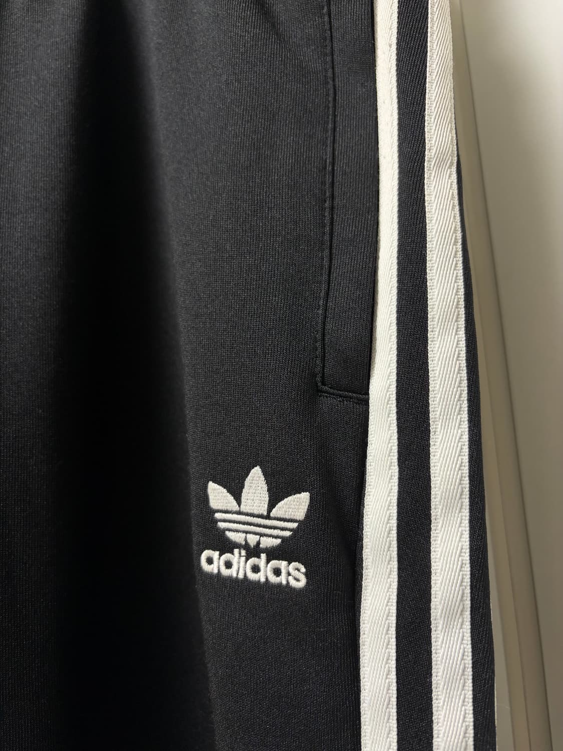 아디다스 슈퍼스타 트랙팬츠 상품이미지3