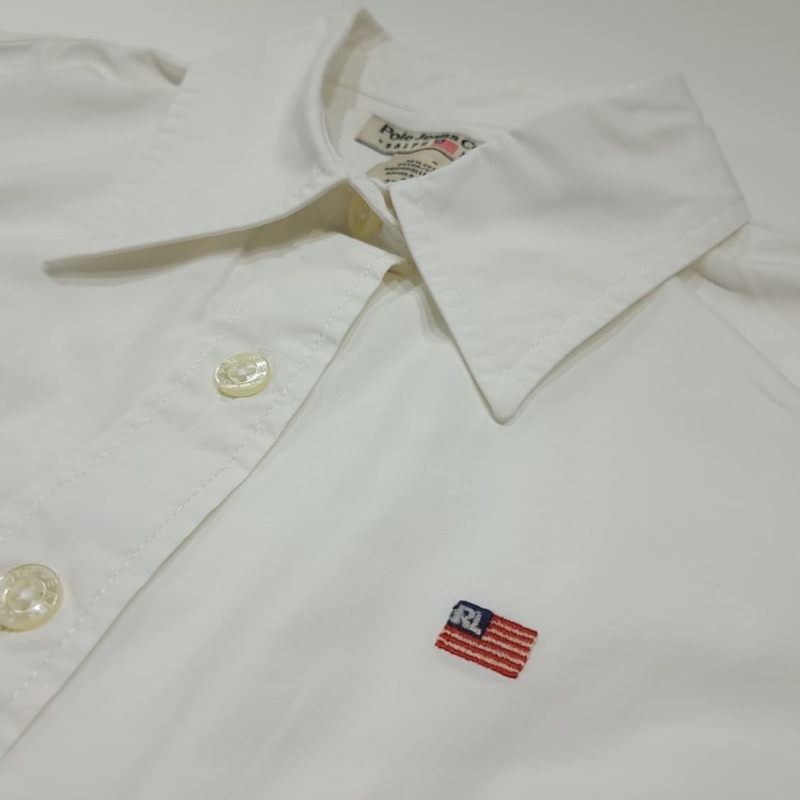 CK044 S 폴로 진스 90s 슬림핏 성조기자수 화이트 반팔 셔츠 남 상품이미지4