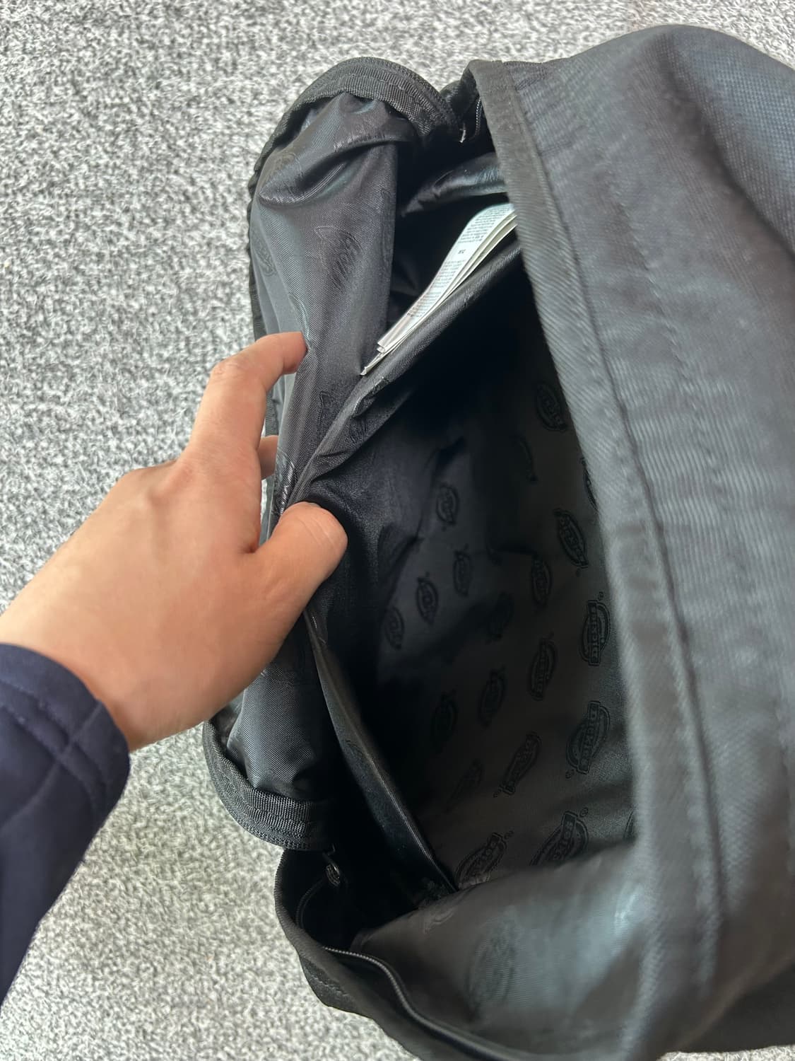 디키즈 로고 백팩 블랙 상품이미지4