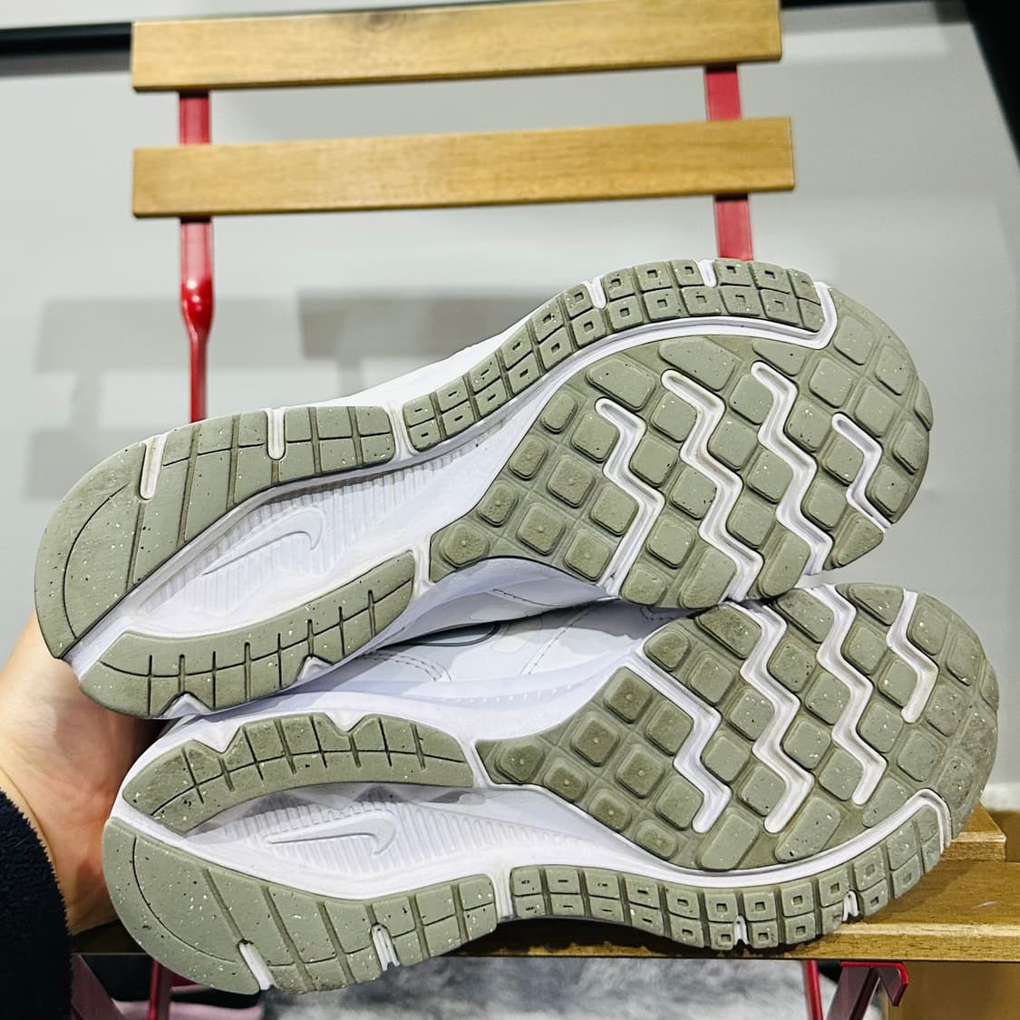 245) 나이키 운동화 여성 여자 신발 다운쉬프터6 상품이미지6