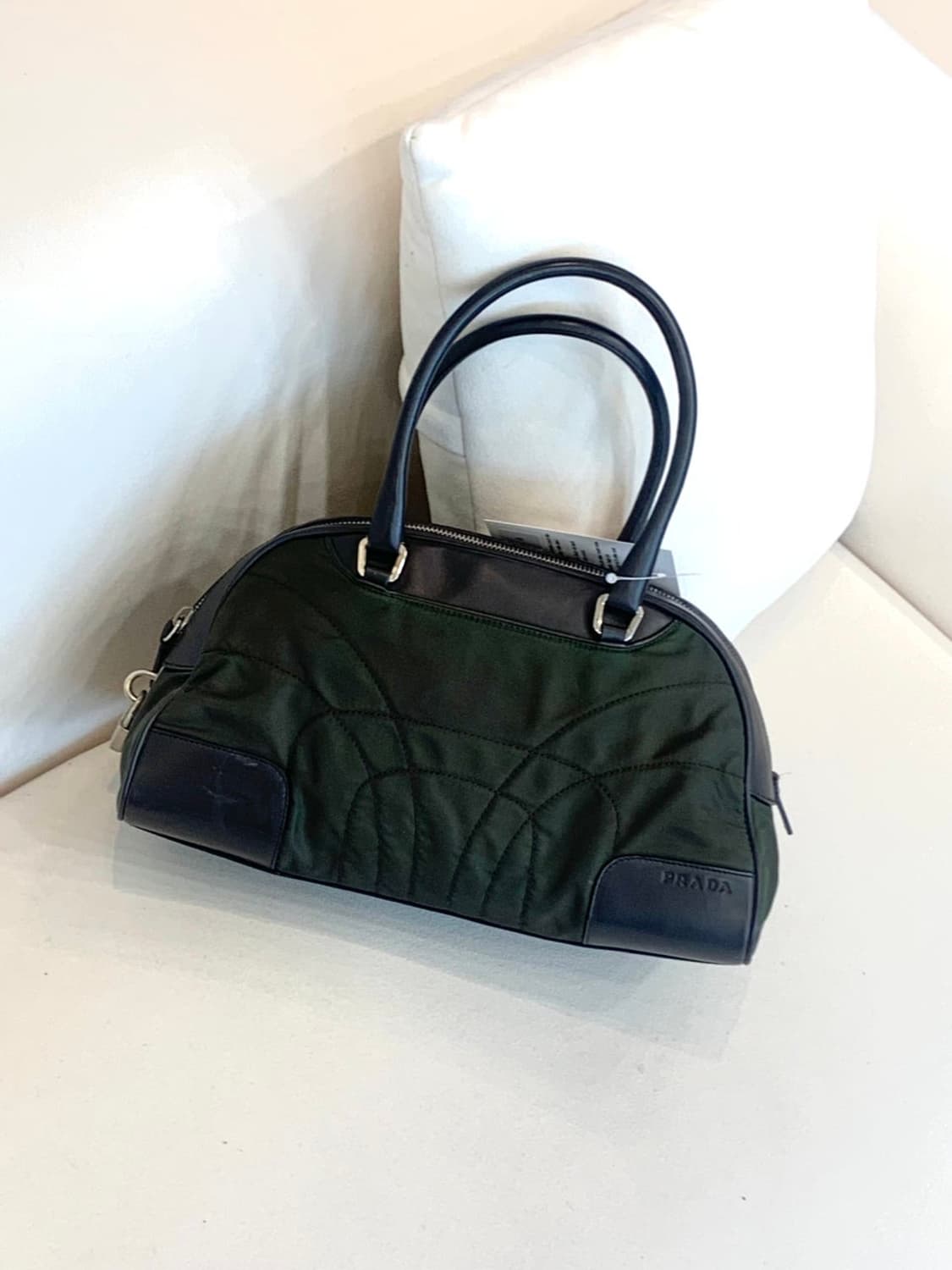 프라다 카키 포코노 볼링백 (정품) 상품이미지1