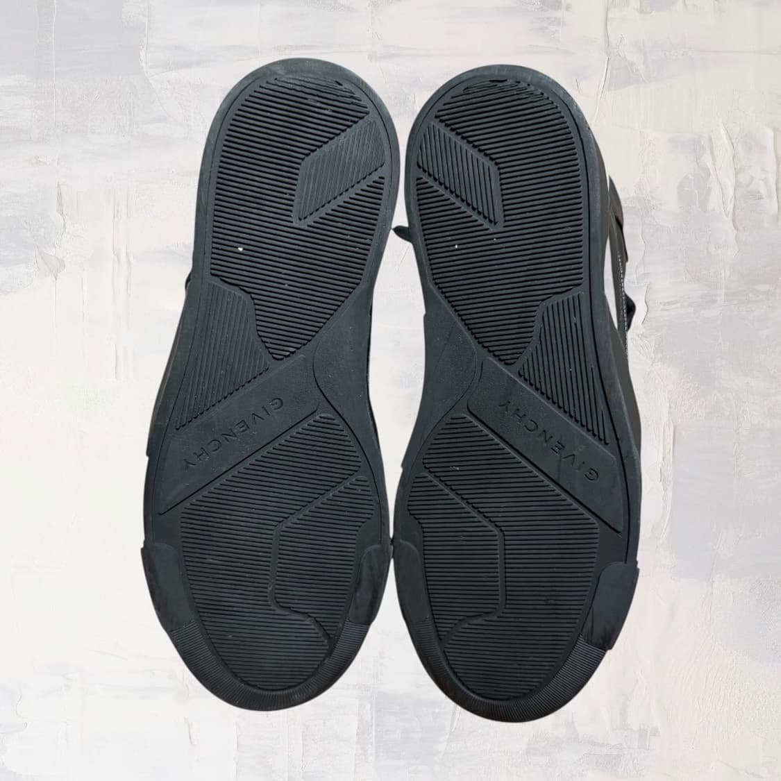 지방시 타이슨 스니커즈 42 상품이미지5