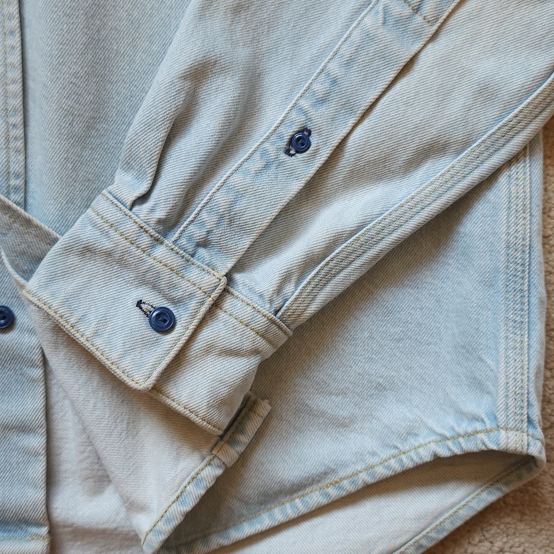 아크네 스튜디오 블라콘스트 원포켓 워시드 데님셔츠 48 상품이미지8