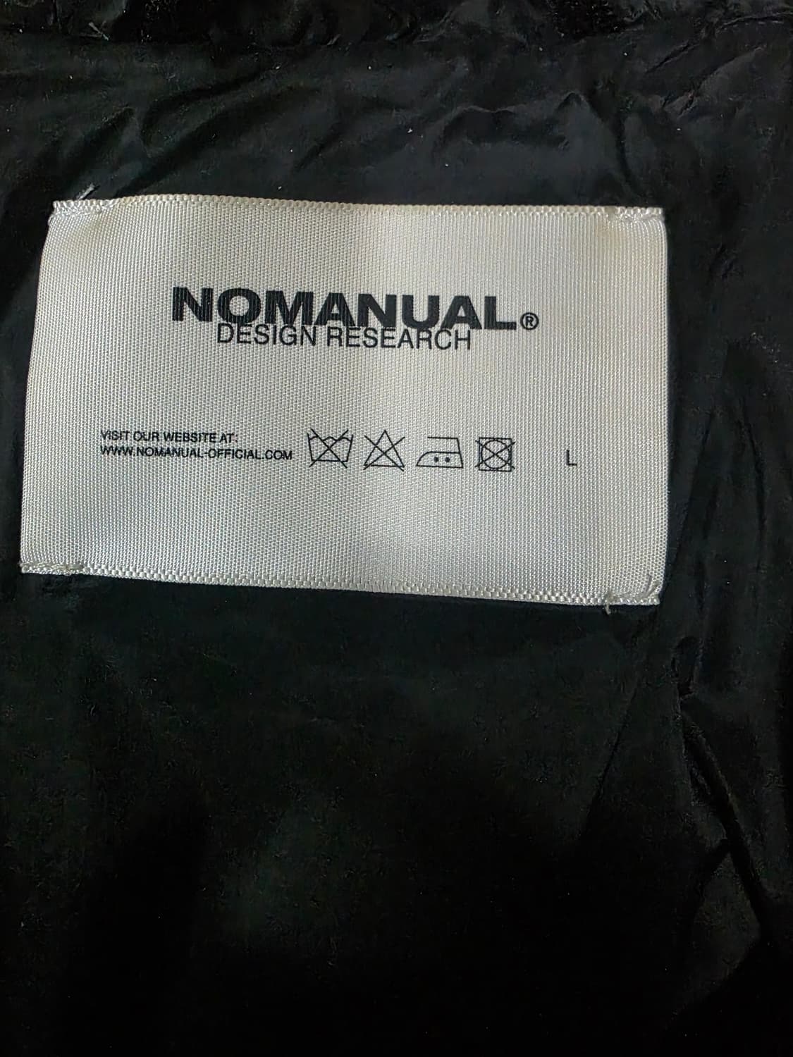 노매뉴얼 누베스 라이트덕다운글로시블랙 경량패딩 L사이즈 상품이미지4