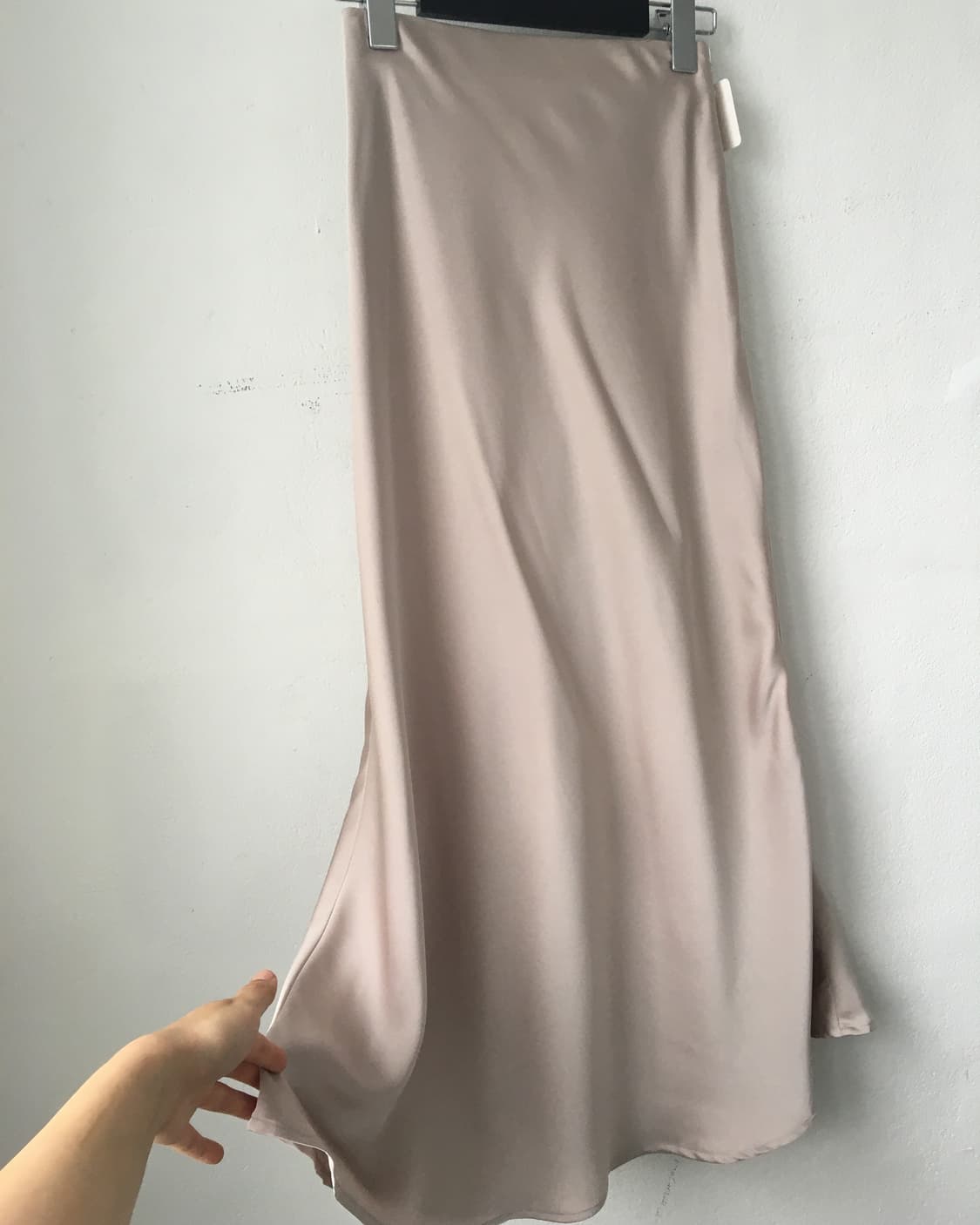 Glossy long skirt 상품이미지2