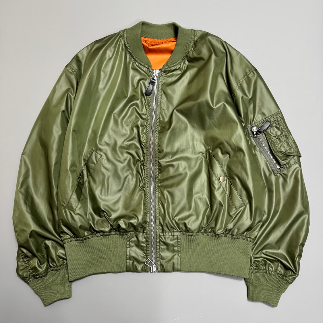 저널스탠다드 올리브컬러 루즈피트 폴리에스터 MA-1 플라이트 자켓 상품이미지8