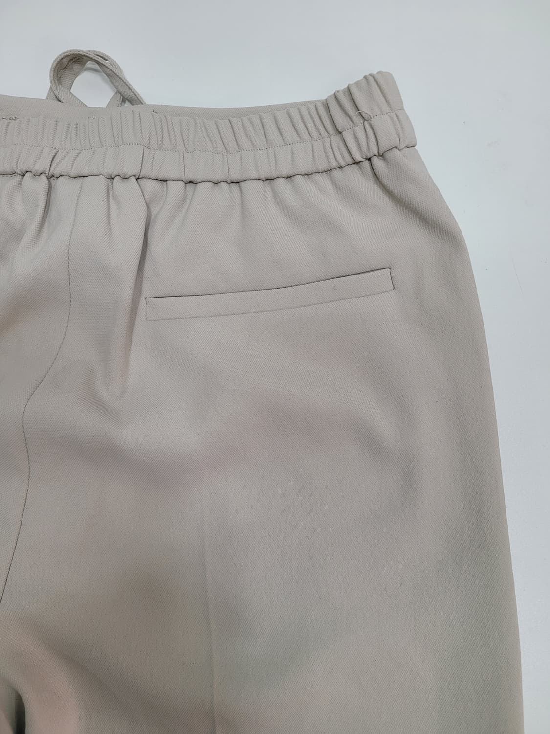 DKNY 23SS 한섬 DKNY 뒷밴딩 슬랙스 / 여 XS 크림 상품이미지5