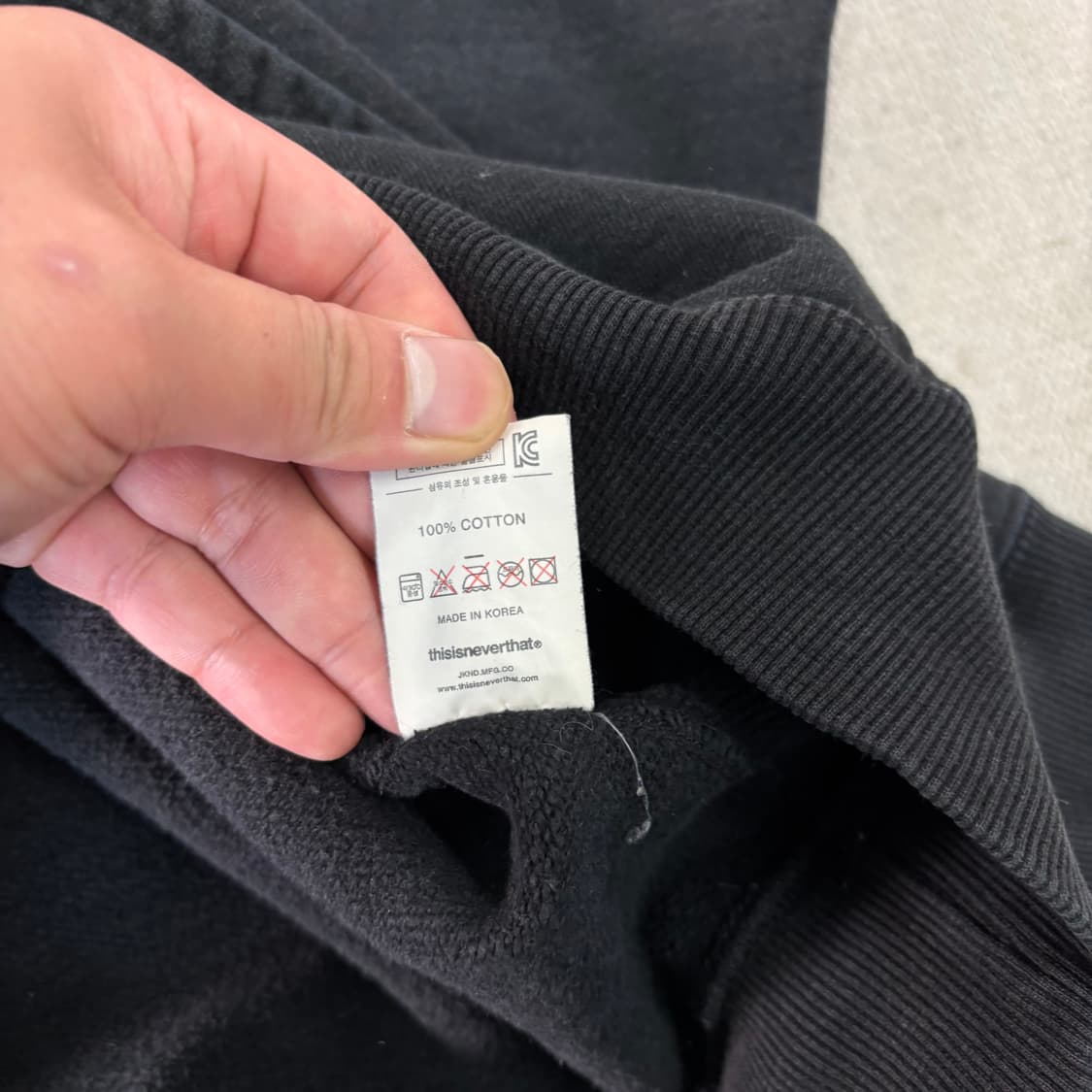 105 디스이즈네버댓 백로고 후드티 상품이미지7