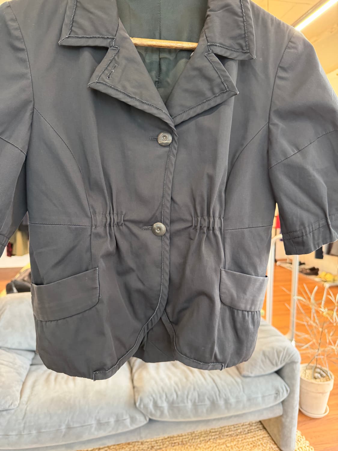 미우미우 06SS 하프 자켓  상품이미지4