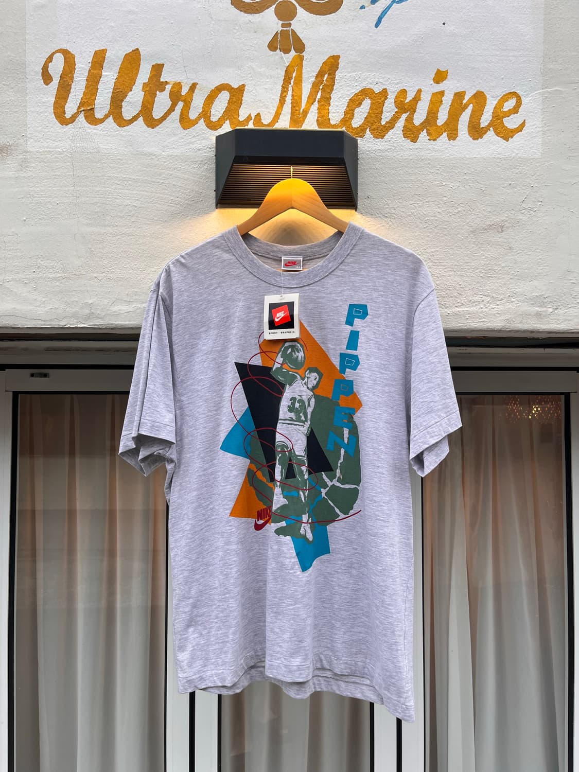 나이키 90’s 피펜 그래픽 반팔 티셔츠 (100) 삼나스포츠 상품이미지1