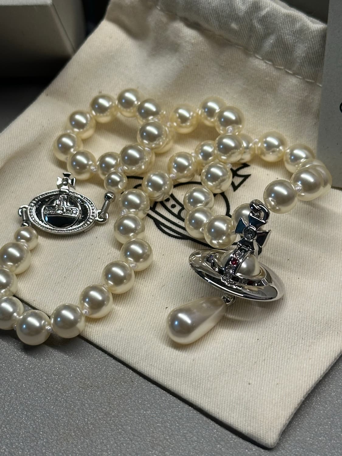 급처 풀박 네고가능) 비비안 웨스트우드 원 로우 펄 드롭 초커 목걸이 상품이미지4