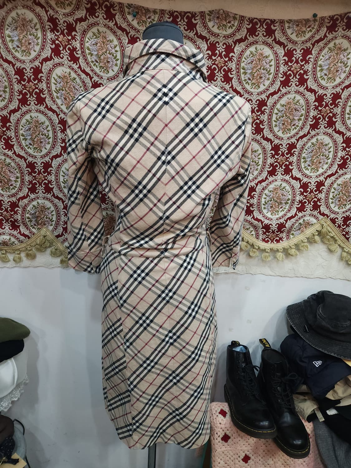 버버리 블루라벨 노바체크 벨티드 원피스
​
 상품이미지8