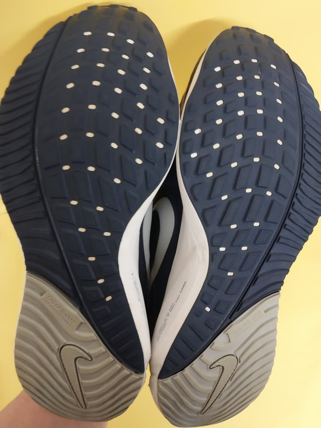 남성 나이키 보메로16 화이트 미드나잇 네이비 런닝화, 운동화 (275) 상품이미지8