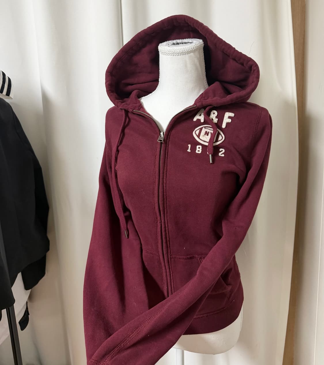 아베크롬비 와인버건디 딱붙 후드집업 상품이미지2
