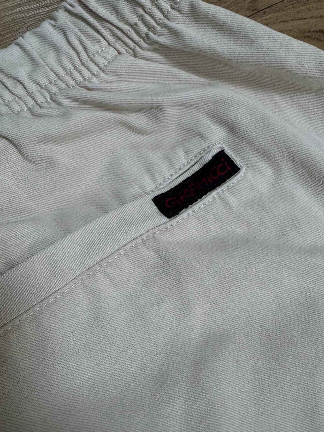 [M]그라미치 루즈 테이퍼드 팬츠 아이보리 상품이미지4