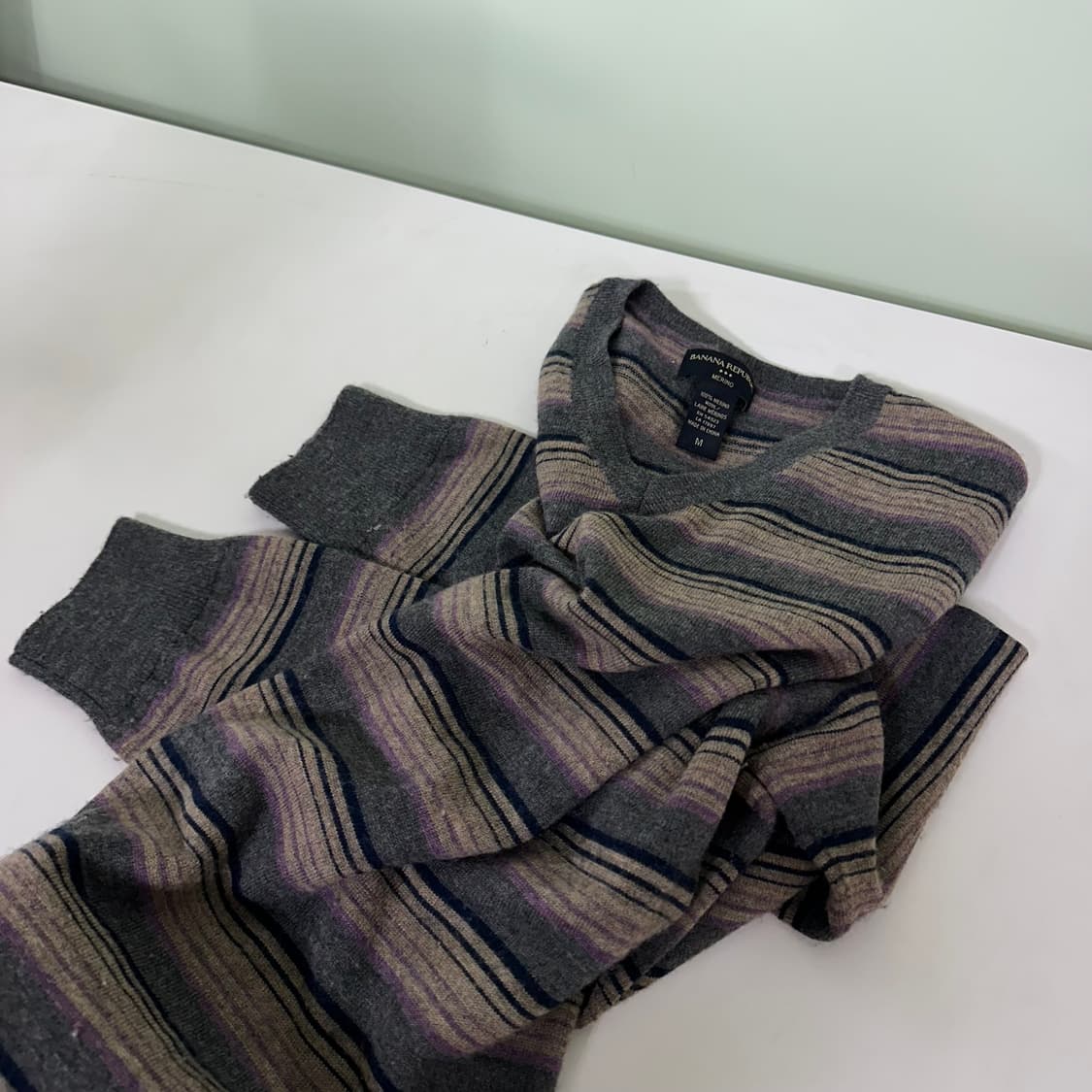 M 100 바나나리퍼블릭 진그레이 메리노울 단가라 브이넥니트 상품이미지1