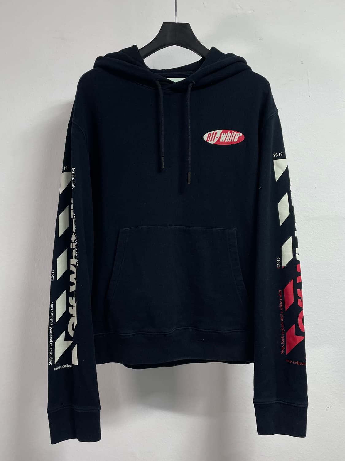 오프화이트 에로우 블랙 후드티  (on.187)    상품이미지2