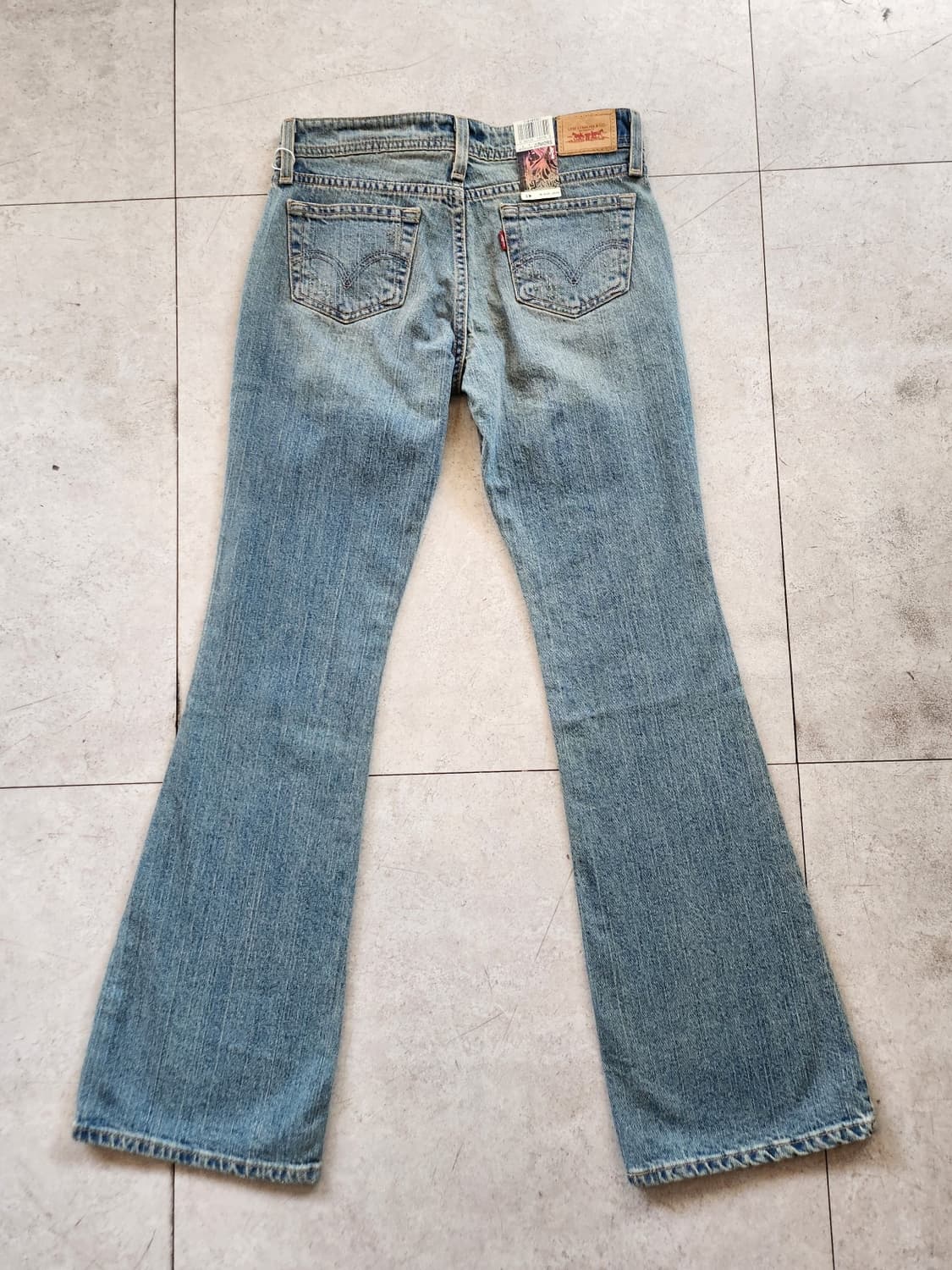 리바이스 518 Superlow 부츠컷 데님진 상품이미지3