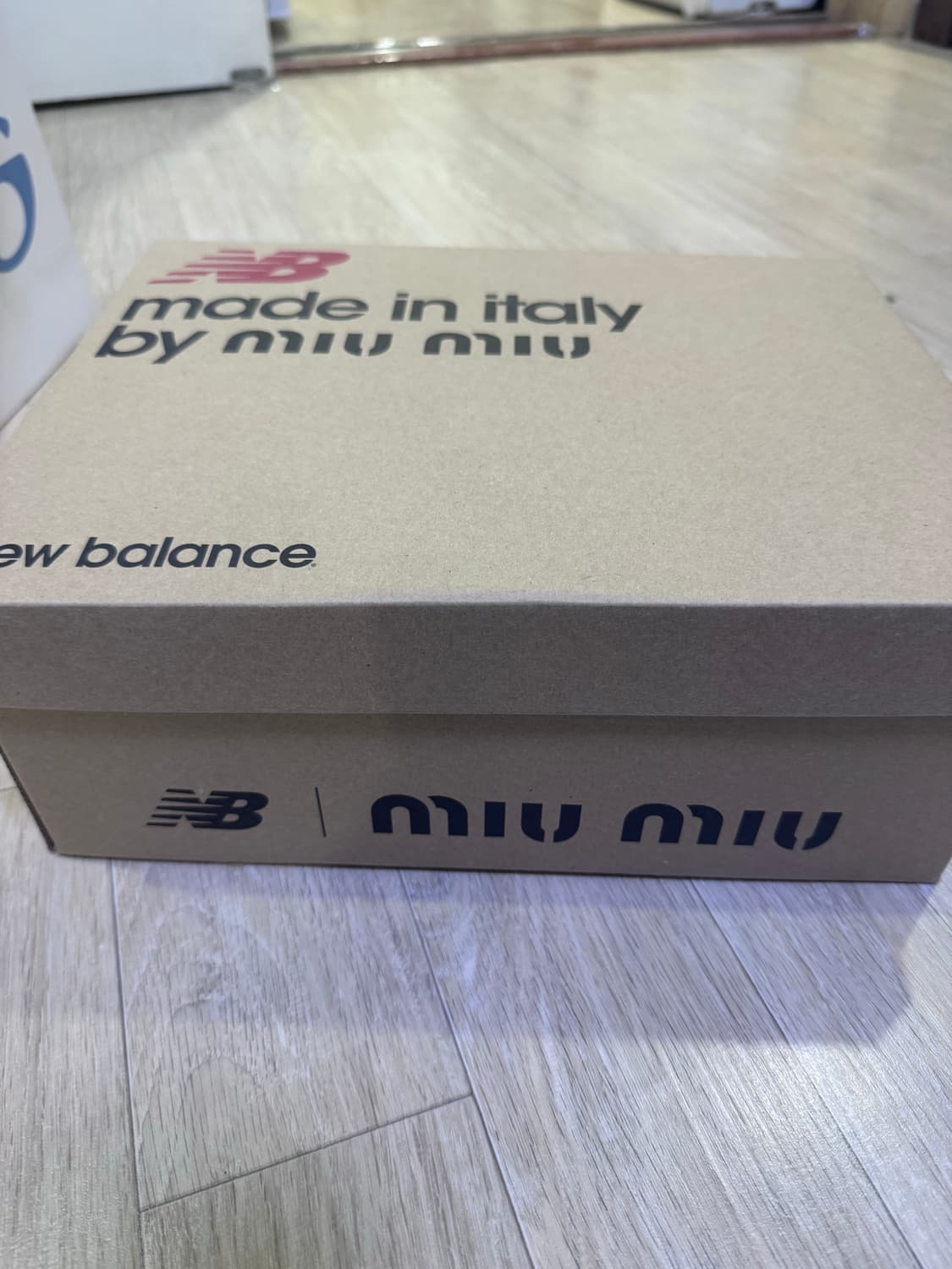 미우미우x뉴발란스 530 화이트 37.5 (235~240) 상품이미지2