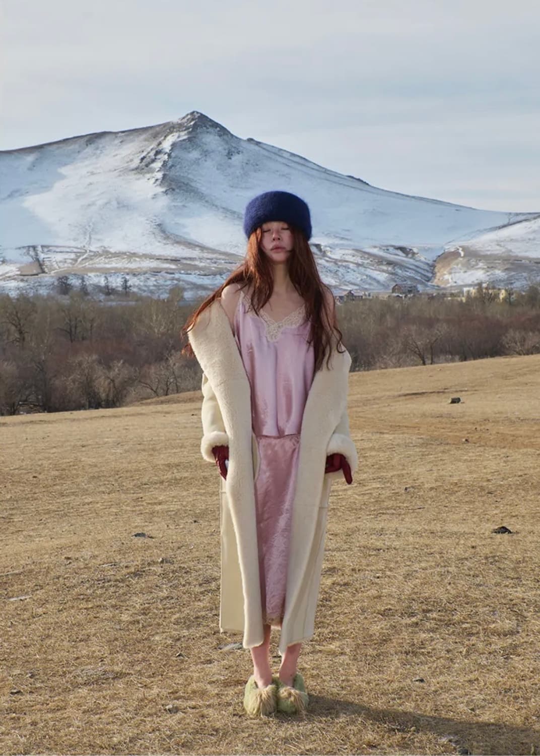 (미개봉) 프레클 레이스 세틴 스커트 인 핑크 글로니 시눈 오버듀플레어 상품이미지3