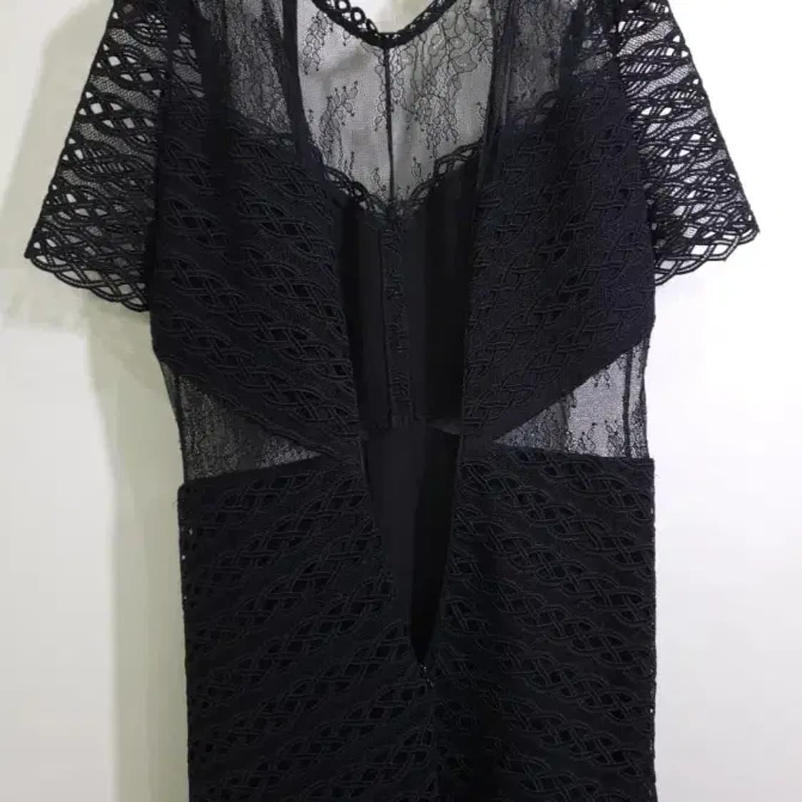 산드로 블랙 레이스 원피스 ~55 상품이미지8