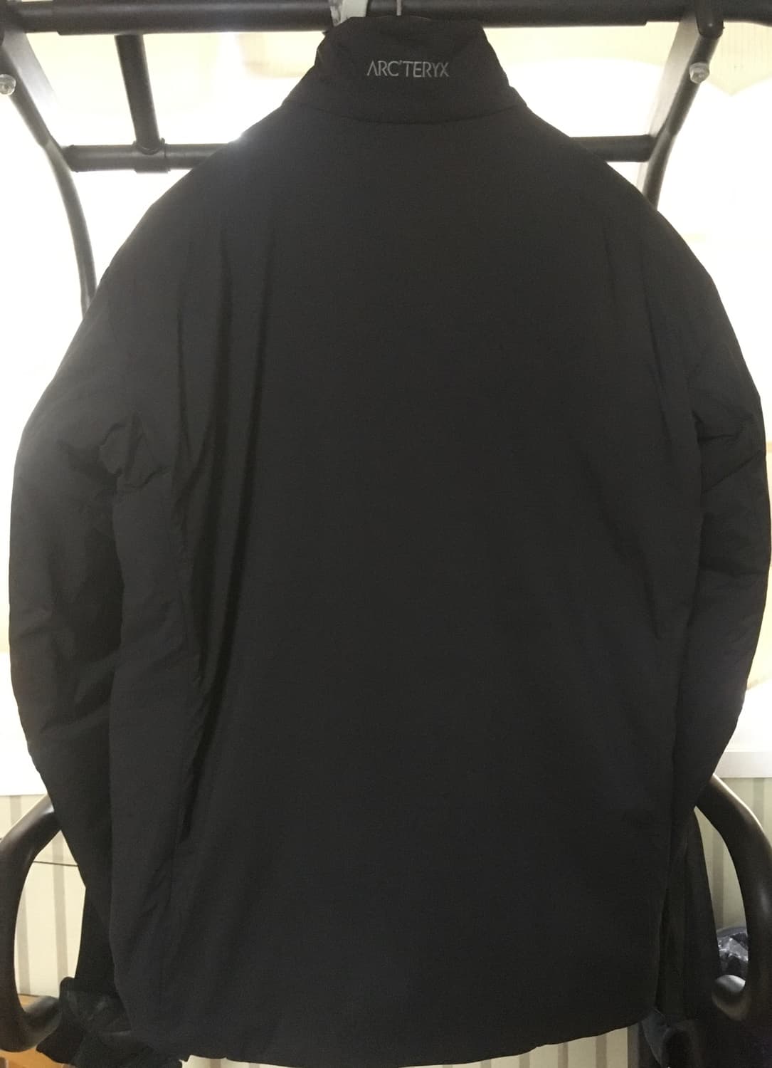 아크테릭스 FW25 아톰SV 자켓 블랙 판매합니다  상품이미지6