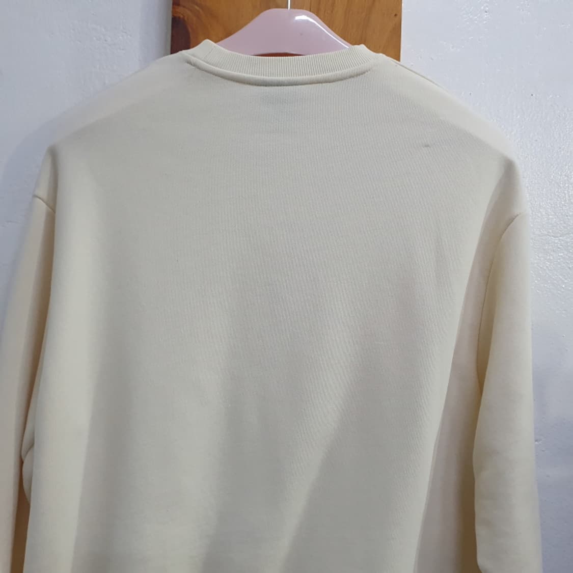 필루미네이트 크림색 맨투맨(100) 상품이미지7