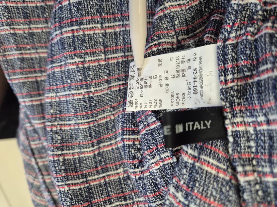 SYSTEM 브랜드의 체크 트위드 자켓
- 이탈리아에서 생산된 고급스러운 상품이미지5