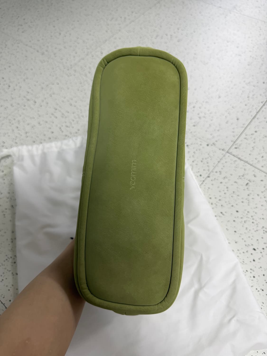 [새상품] 여밈 mini belted boat bag 아보카도  상품이미지4
