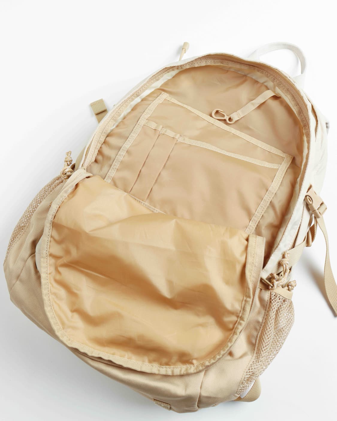 [Coleman] 샌드 베이지 나일론 백팩 상품이미지5