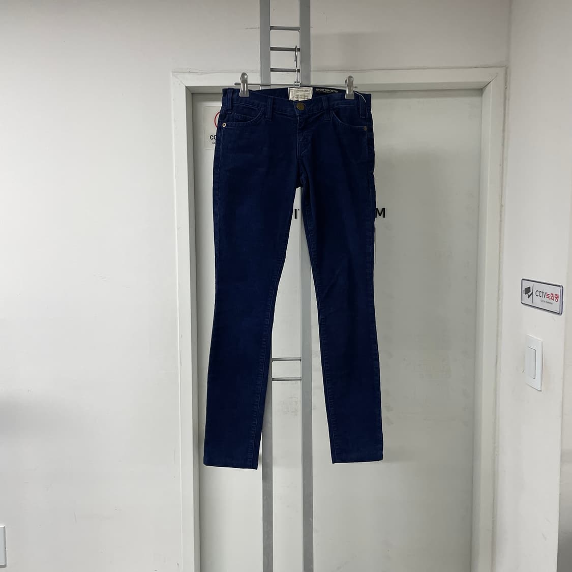 커런트엘리엇 코듀로이 팬츠 블루 24(W) 상품이미지1