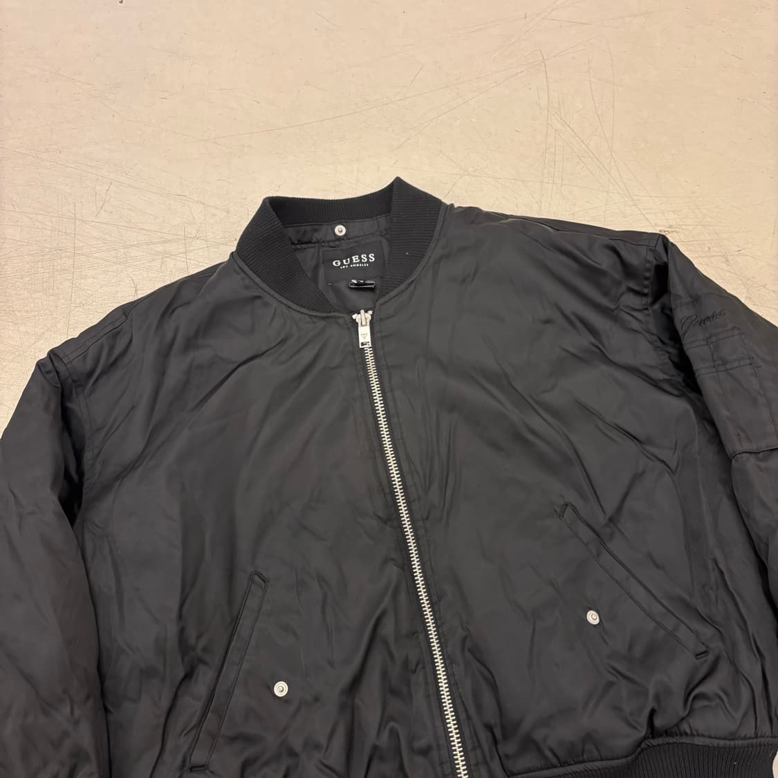 게스 블랙 봄버 자켓 상품이미지2