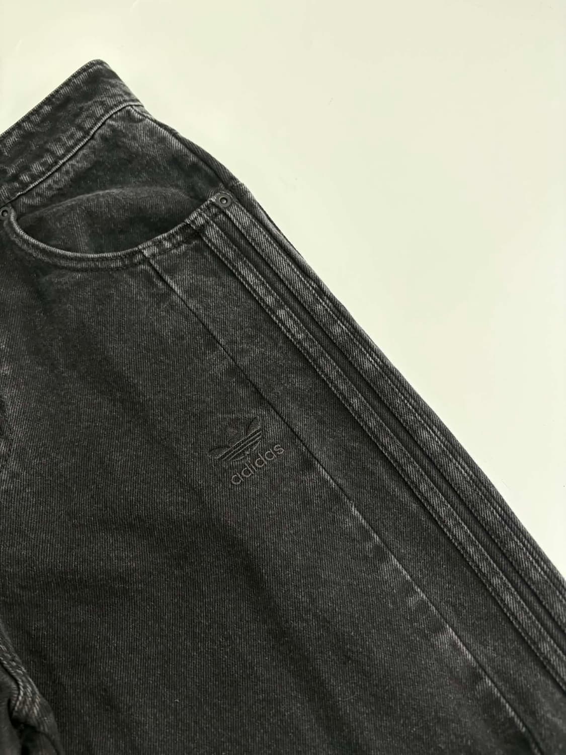 [27] 아디다스 아디브레이크 흑청 데님 팬츠 상품이미지6