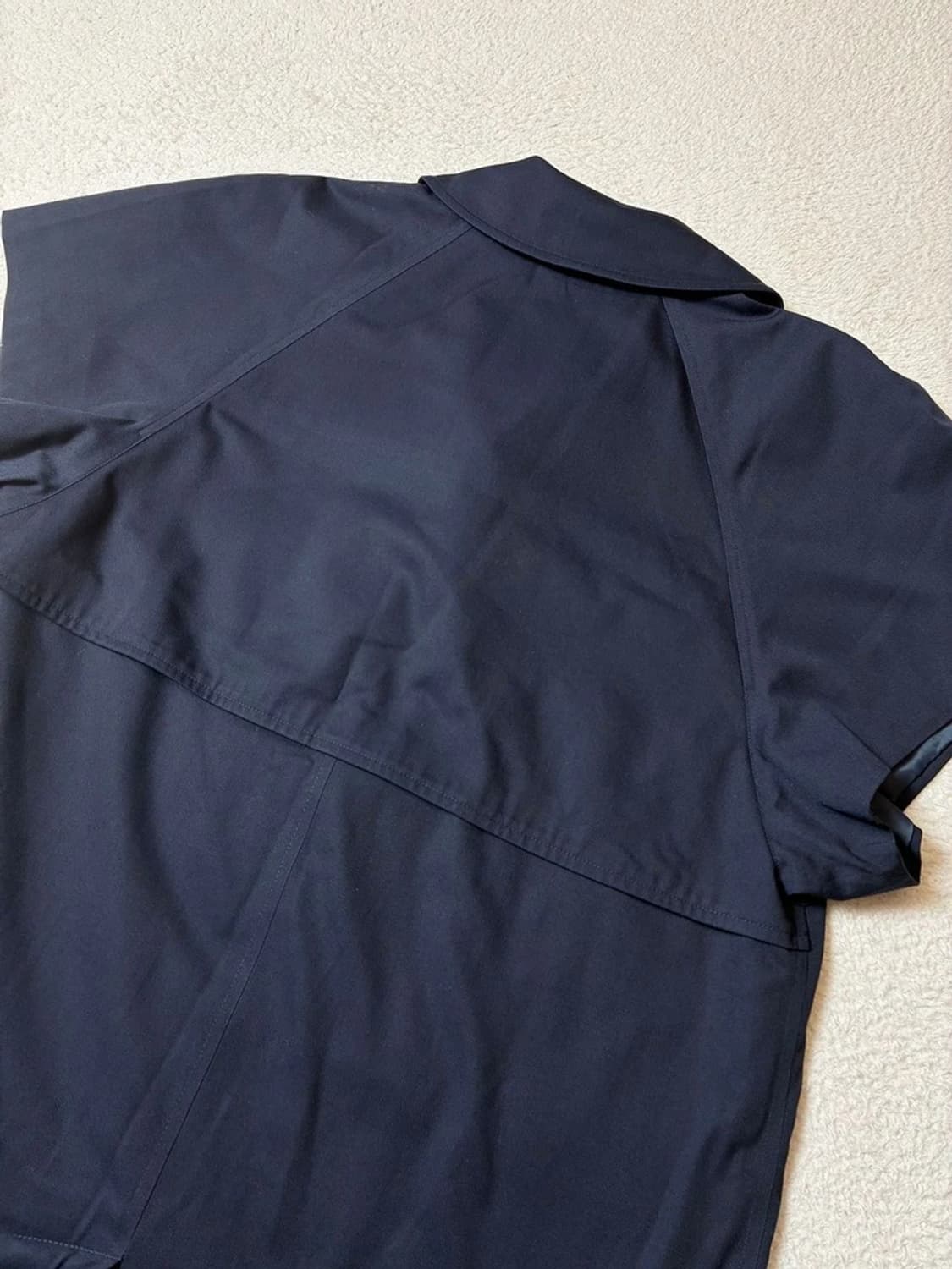 버버리 90's 개버딘 반팔 트렌치코트 PN7510 상품이미지5