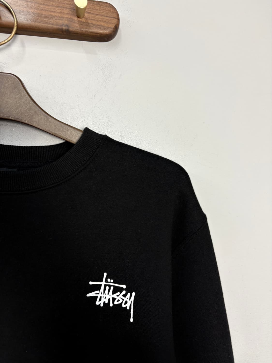 스투시 베이직로고 블랙 스웻셔츠A3576 상품이미지3