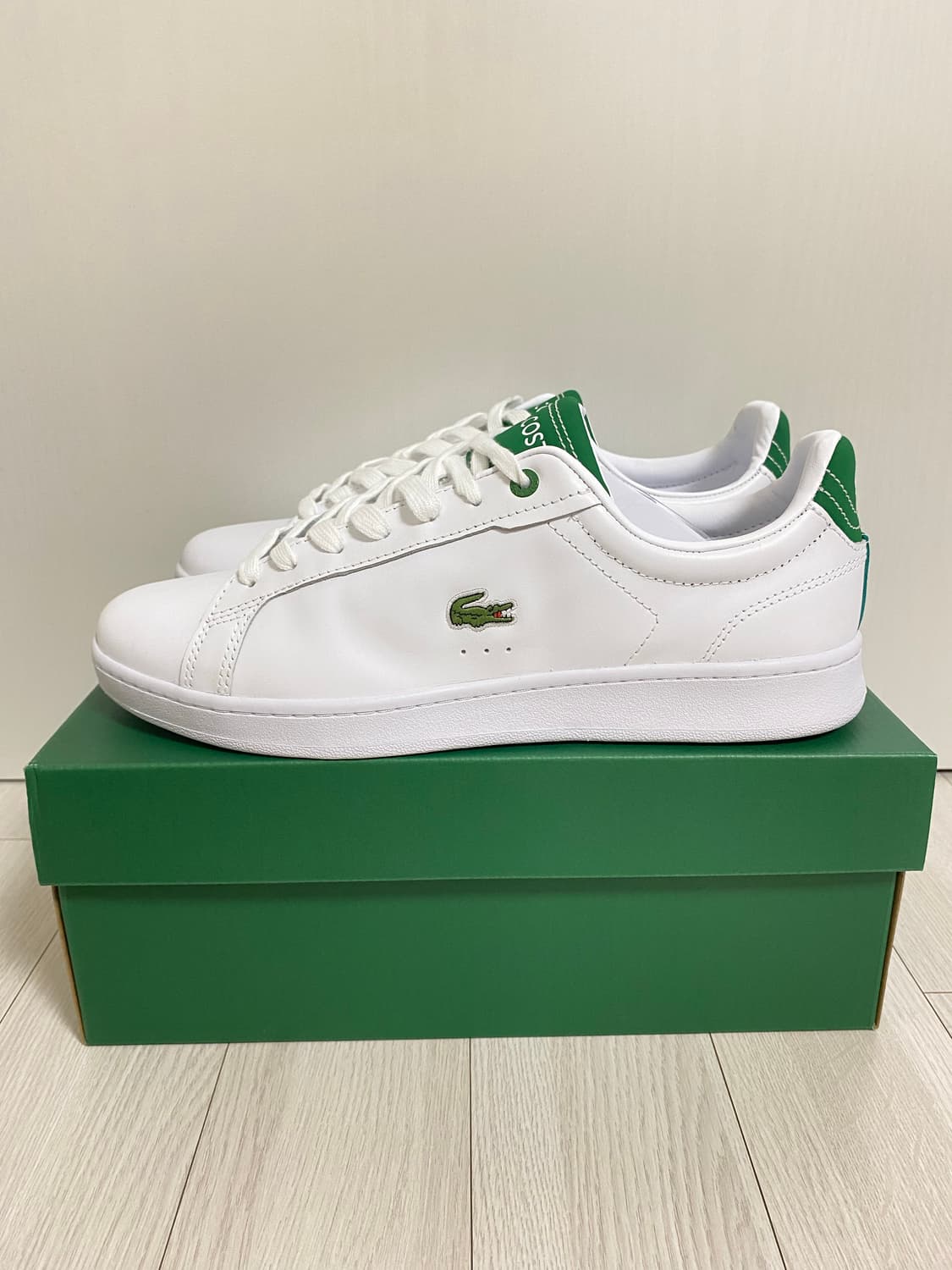 LACOSTE CARNABY PRO WHITE 상품이미지1