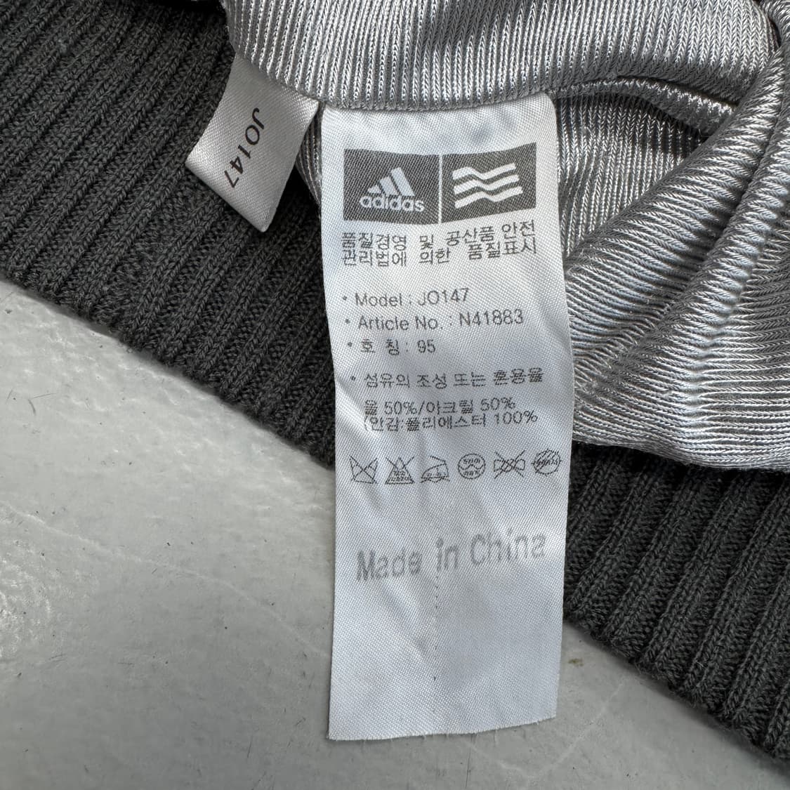 아디다스 00s 삼선 아노락 반집업 니트 상품이미지5
