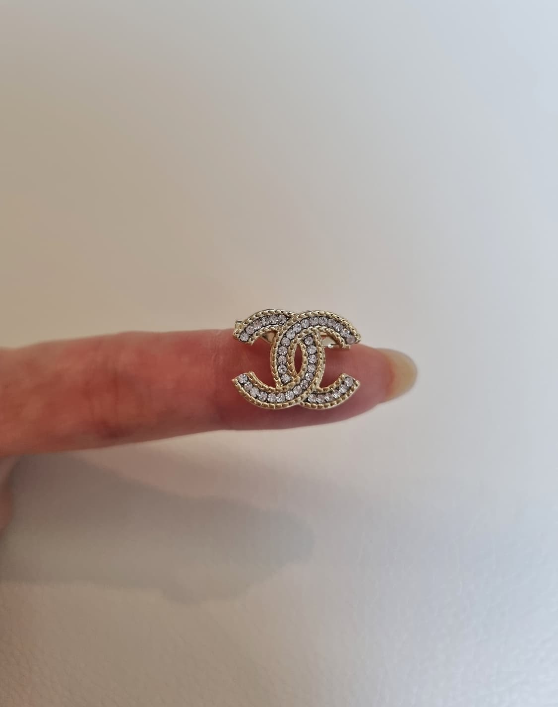 샤넬 금장체인 보석CC 미니 브로치 업사이클링 상품이미지2