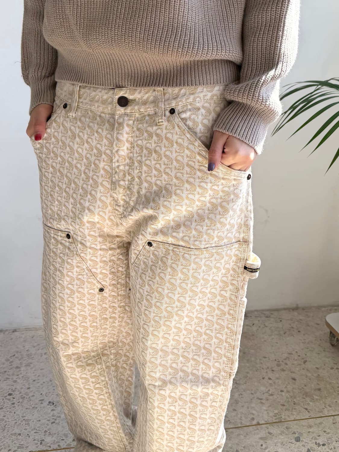 Supreme 모노그램 자수 더블니 워크 팬츠 상품이미지8