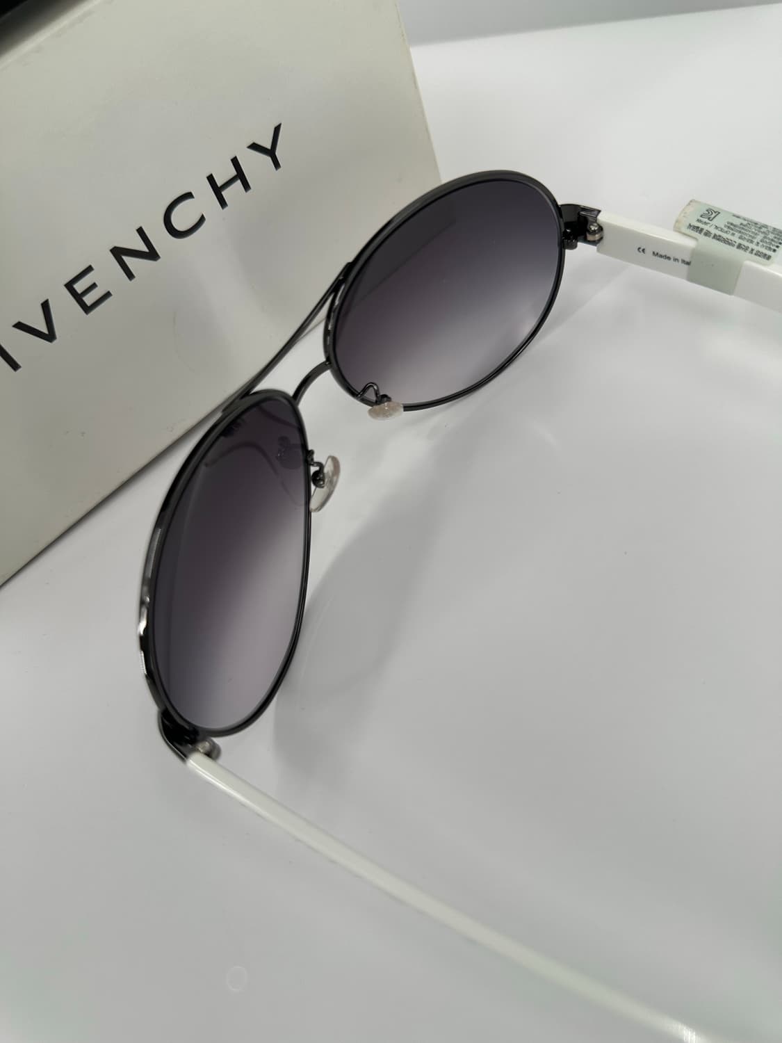 [새상품 무료배송] 지방시 Made in Italy 선글라스 상품이미지4