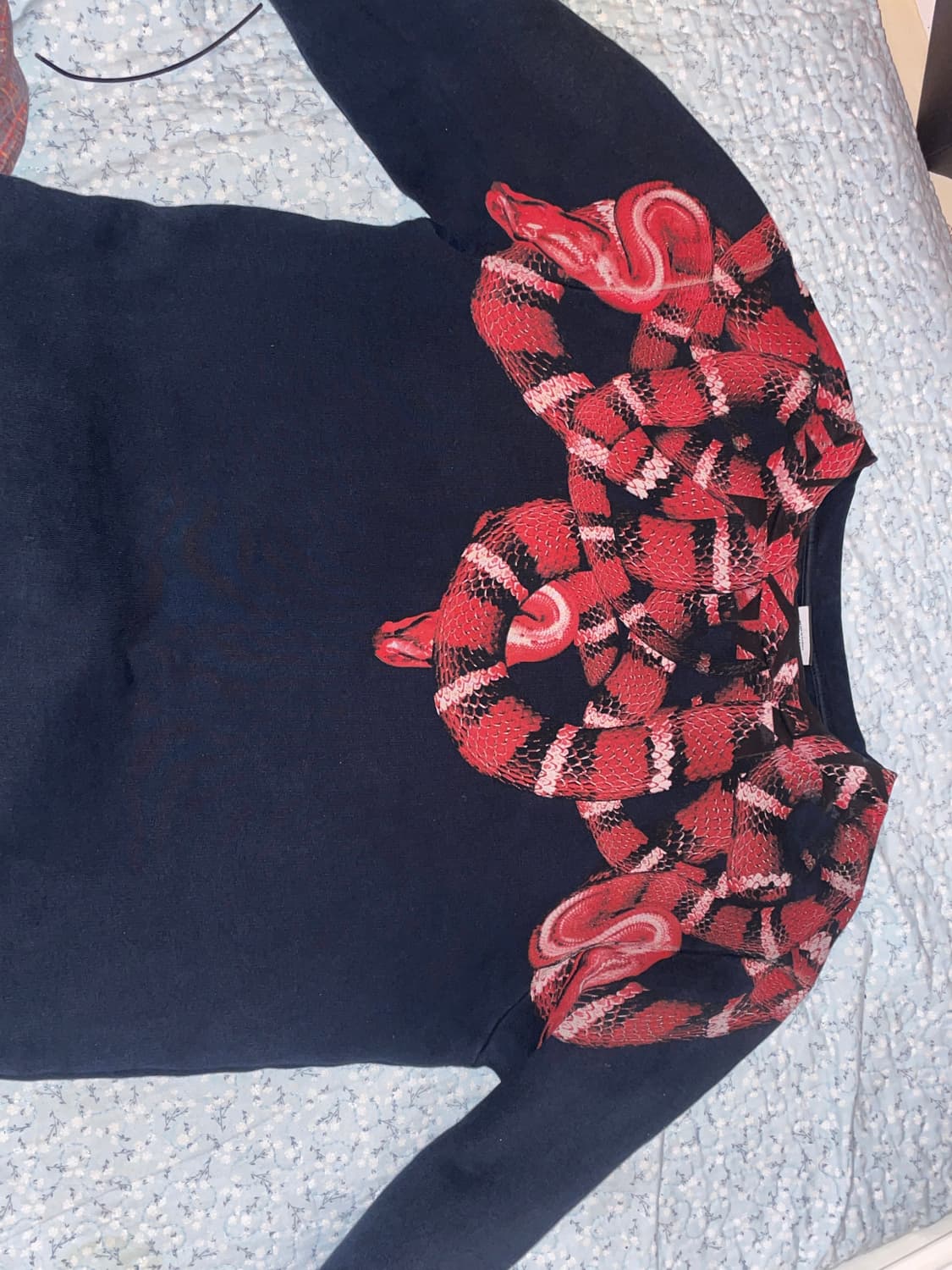 마르셀론 부를론 뱀 맨투맨  상품이미지1