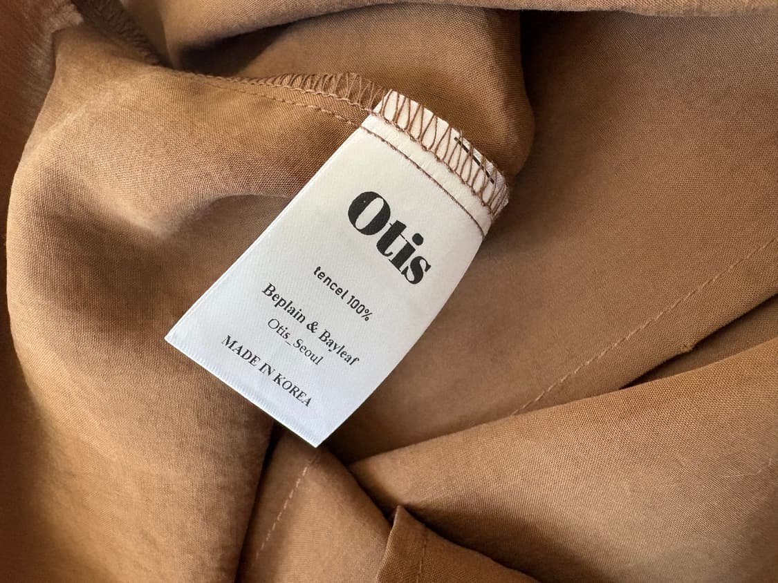 Otis 브라운 블라우스 상품이미지3