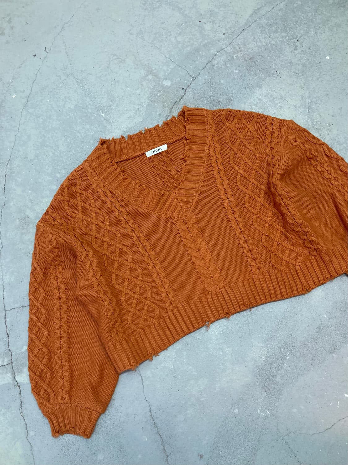 burnt orange v-neck cropped knit 상품이미지4