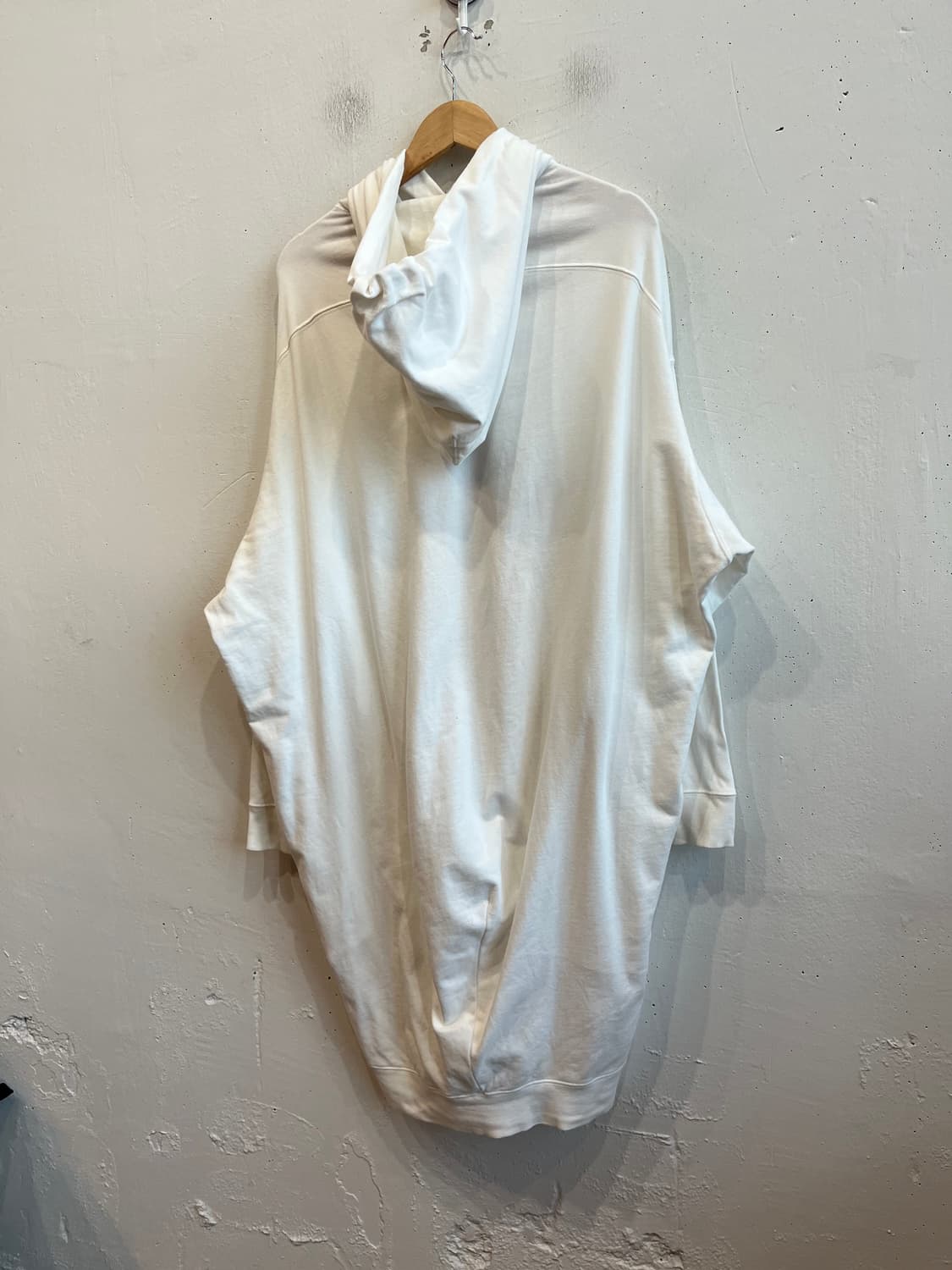 메르시보꾸 루즈핏 후드 원피스 화이트 상품이미지3