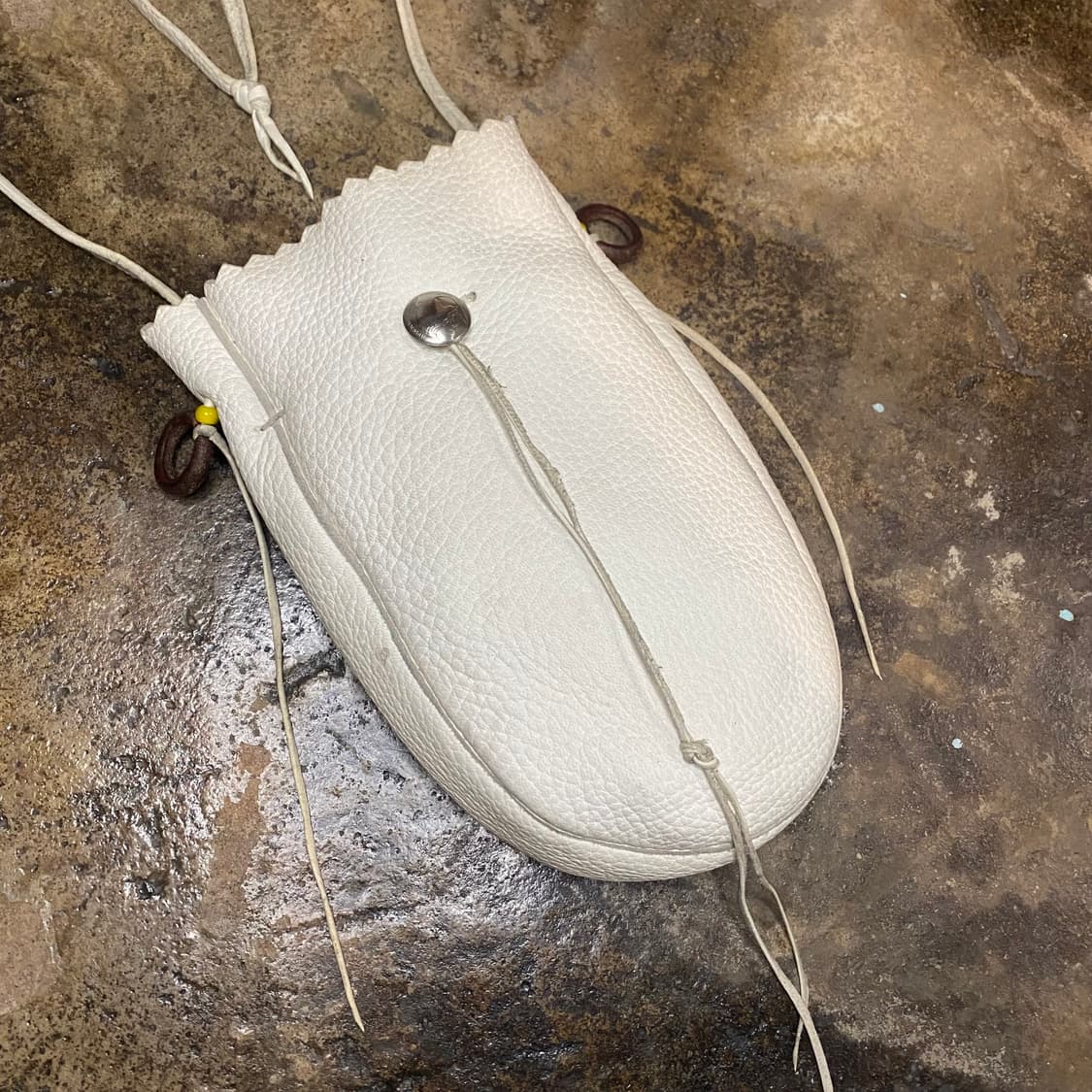 사슴가죽 디어스킨 메디슨 크로스백 상품이미지6